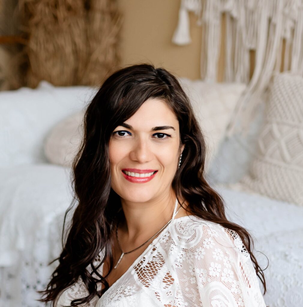 Headshot of Camelia Krupp smiling